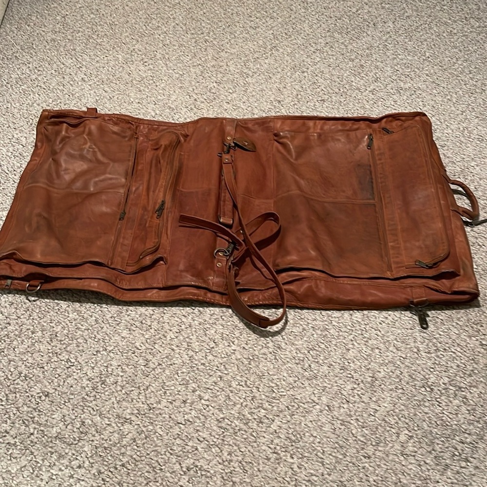 Garment bag,  brown leather